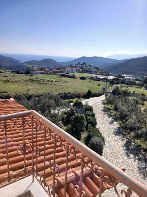 Παραθαλασσιο Σπιτι Στην Εξοχη Villa Tsakei Luaran gambar