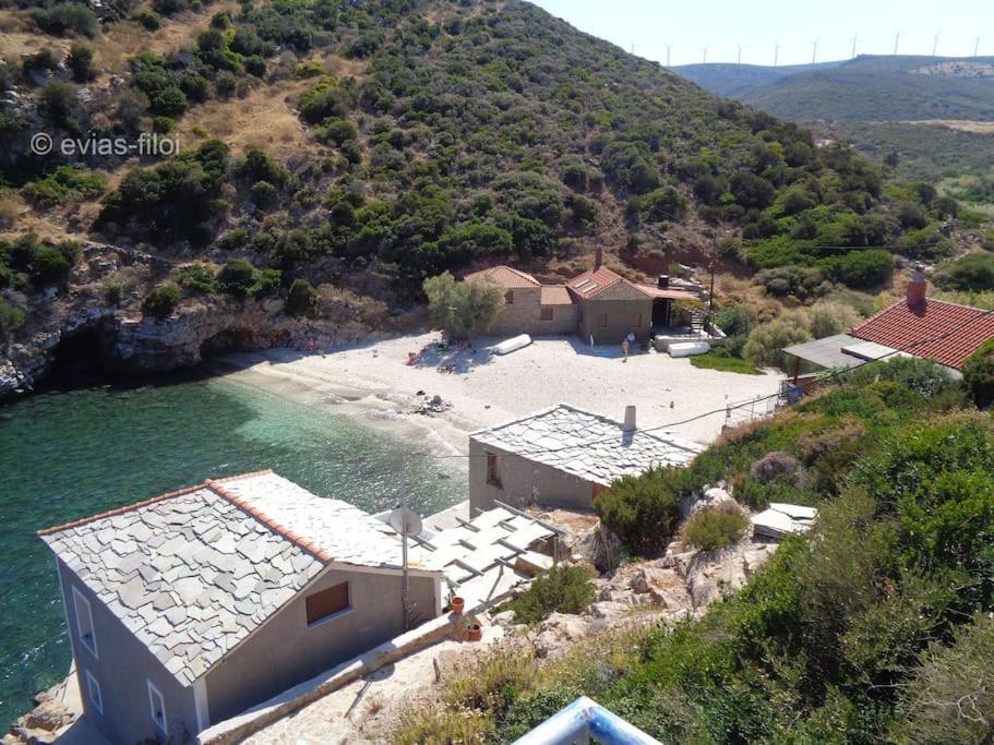 Παραθαλασσιο Σπιτι Στην Εξοχη Villa Tsakei Luaran gambar