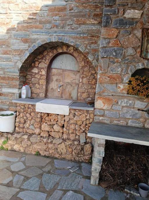 Παραθαλασσιο Σπιτι Στην Εξοχη Villa Tsakei Luaran gambar