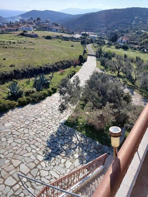 Παραθαλασσιο Σπιτι Στην Εξοχη Villa Tsakei Luaran gambar
