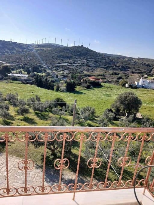 Παραθαλασσιο Σπιτι Στην Εξοχη Villa Tsakei Luaran gambar