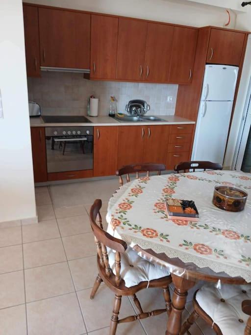 Παραθαλασσιο Σπιτι Στην Εξοχη Villa Tsakei Luaran gambar